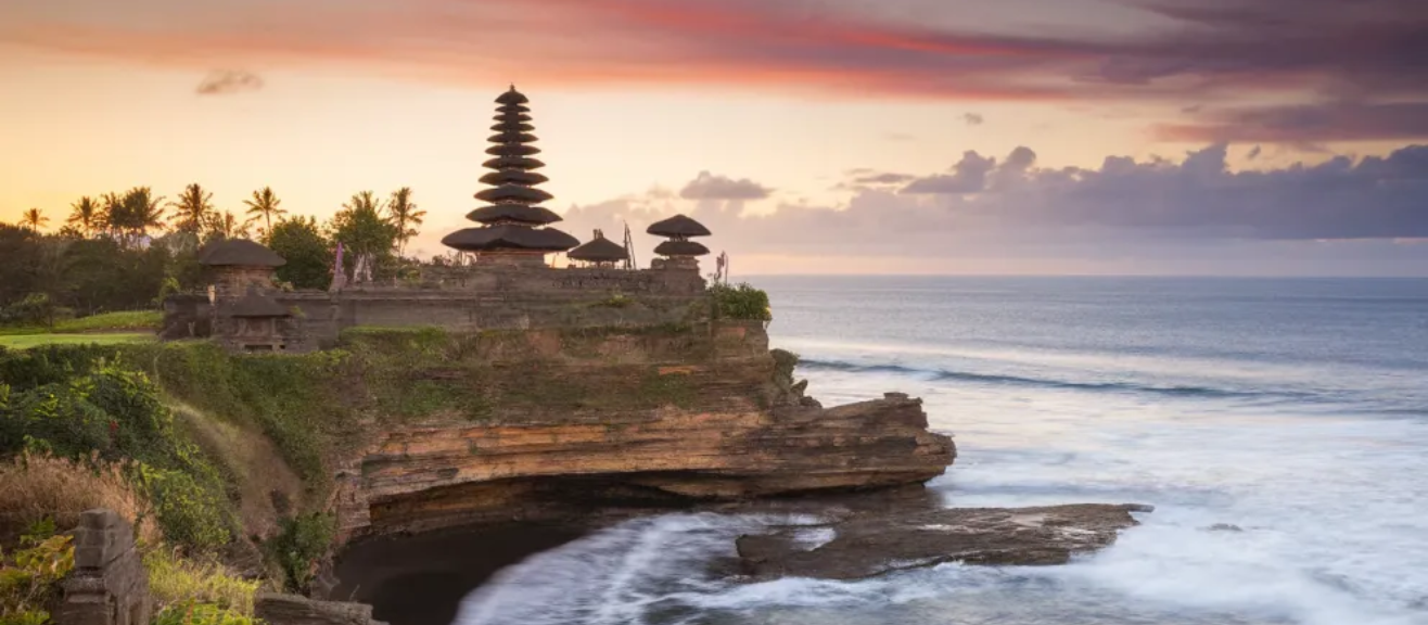Uluwatu Temple Ticketed Area Visitor Guide Tips Tickets Best Time to Visit | laimi.com