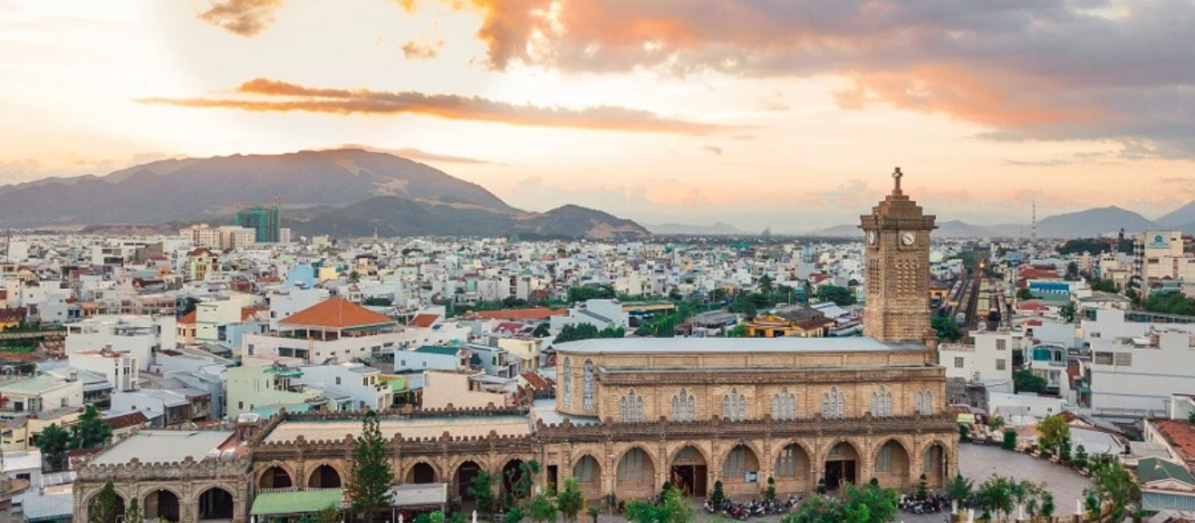 Nha Trang Cathedral Visitor Guide: Mass Times, History & Travel Tips | laimi.com