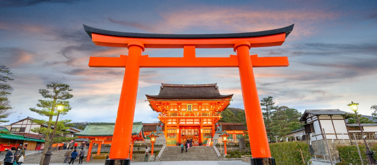 Fushimi Inari Taisha Visitor Guide: Torii Routes, Tips & When to Go | laimi.com