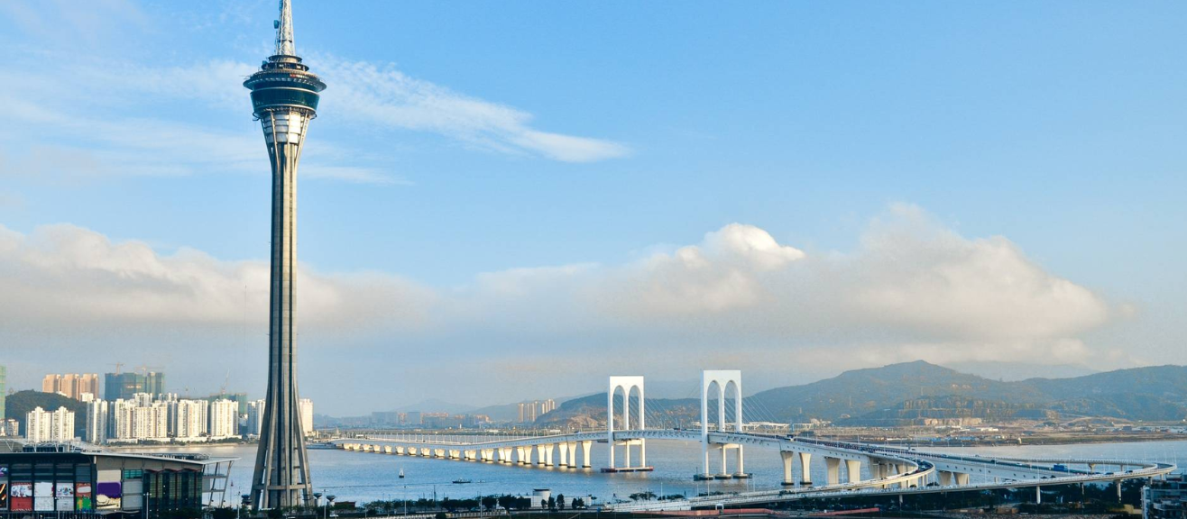 Macau Tower Observation Deck Visitor Guide: Views, Thrills & Dining Above the City | laimi.com