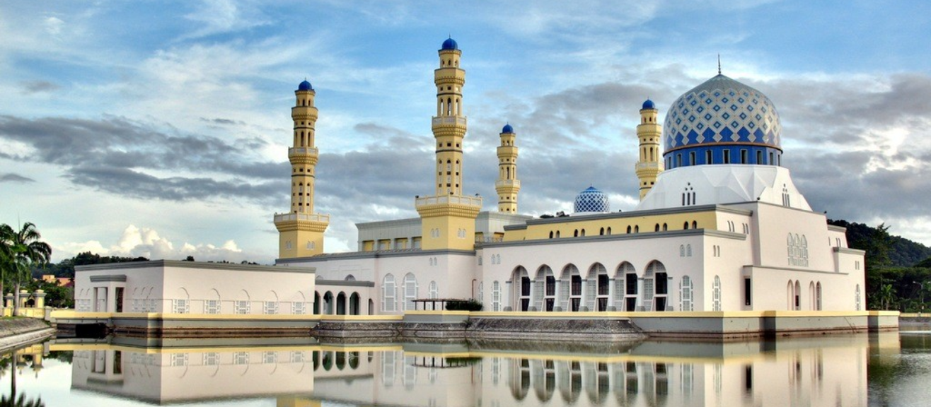 Islamic Arts Museum Guide: Exhibitions, Tickets, Architecture & Tips | laimi.com