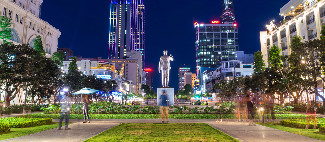 Nguyen Hue Walking Street Visitor Guide: Best Time to Visit, Things to Do & Tips | laimi.com