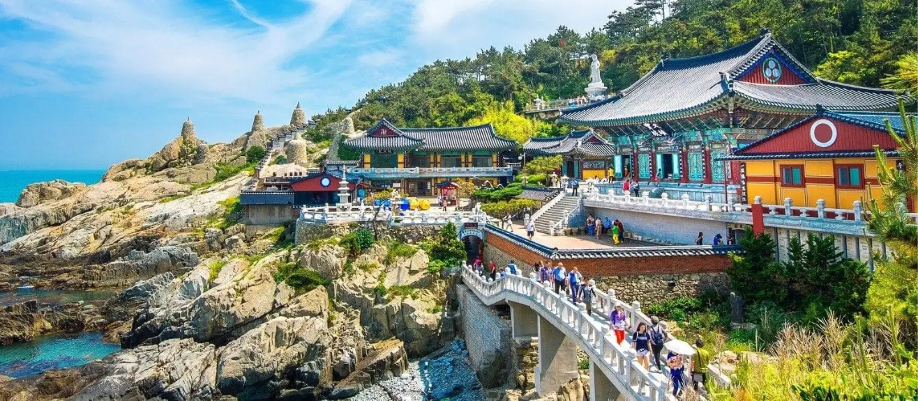 Haedong Yonggungsa Temple Visitor Guide: Sunrise Views, Tips & When to Go | laimi.com
